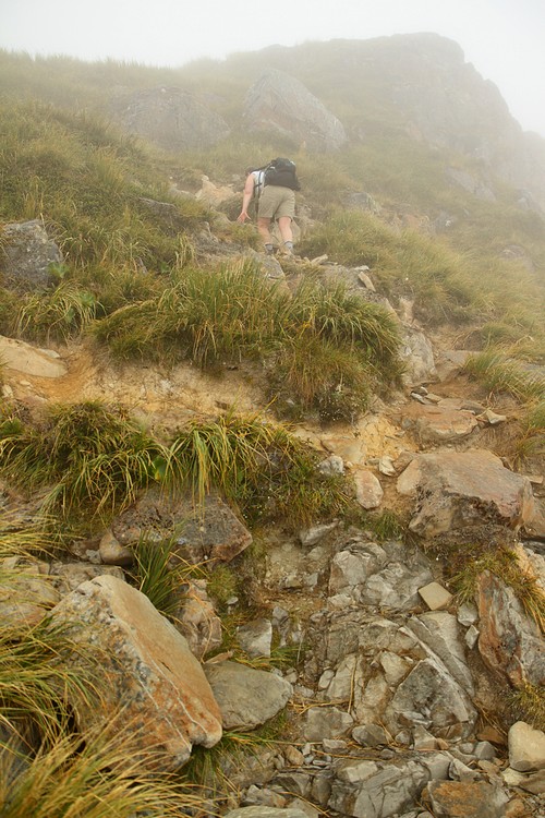 Ridge Route above Sealy Tarns