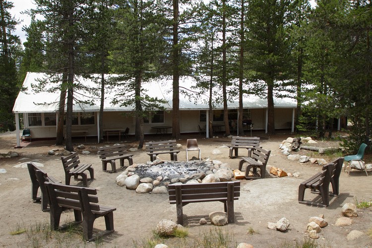 Tuolumne Meadows Lodge