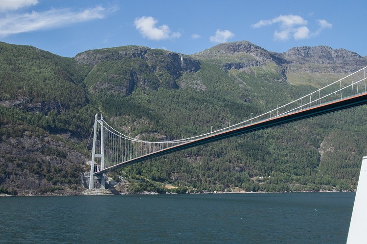 Hardanger Bridge (4,300 ft span)