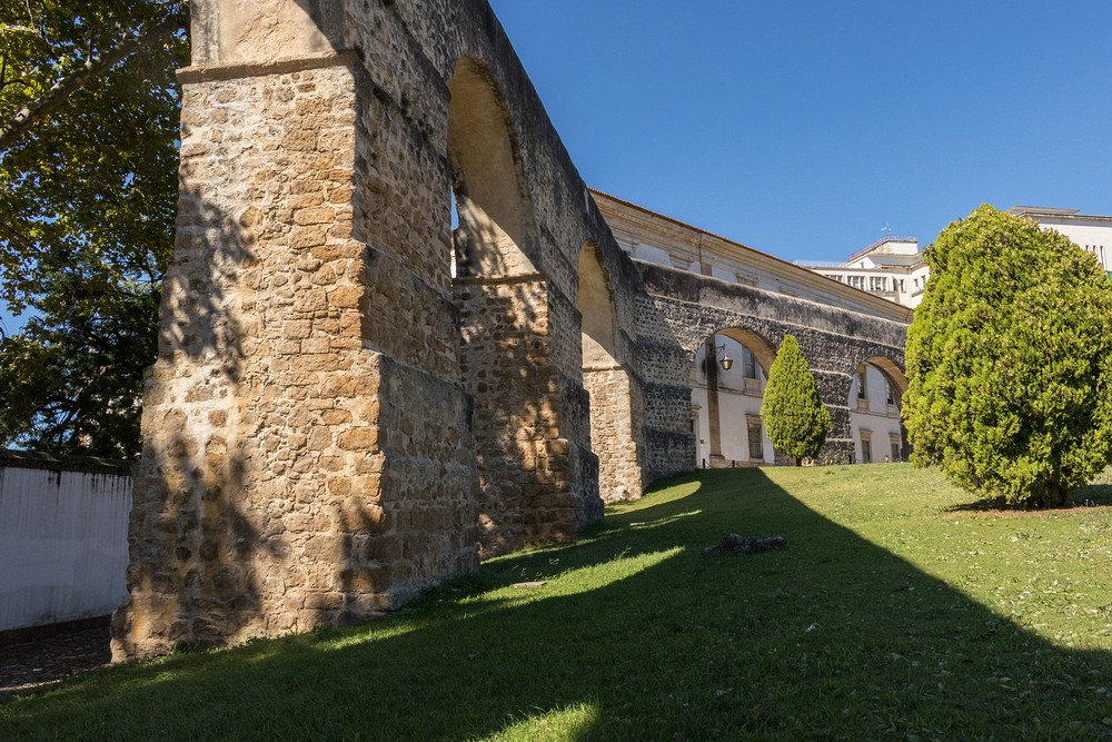 So Sebastio Aqueduct, Coimbra (1570)