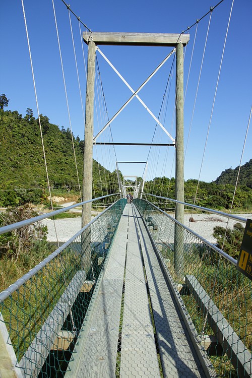 Punakaiki River foot-bridge