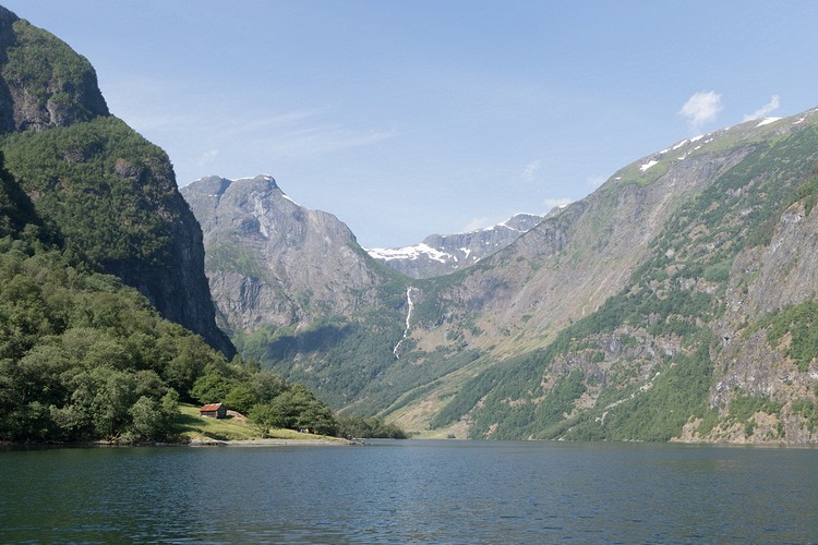 Næroyfjord and Tuftofossen