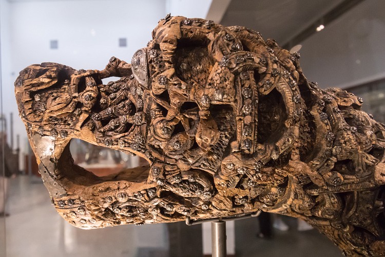 Carved animal head from the Oseberg grave