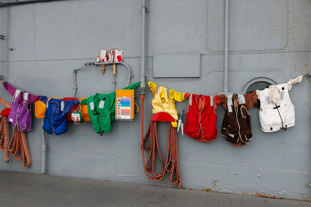 Flight and hangar deck crew colors